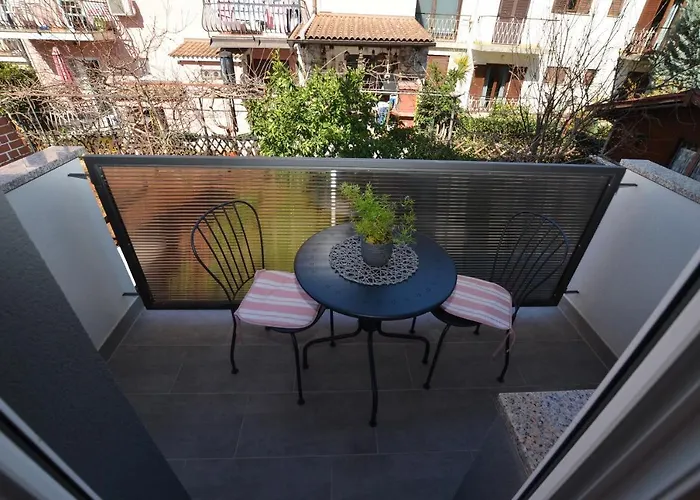 M&N Apartment