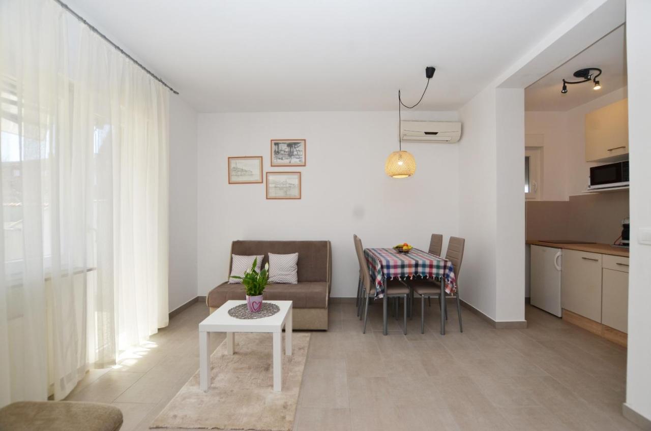 M&n Apartment *